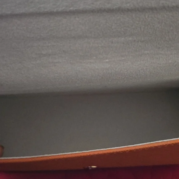 Tory Burch glass case - Picture 8 of 8